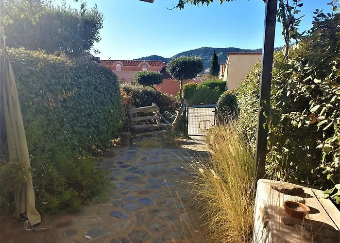 T2 Avec Parking Et Jardin A 300 M De La - Fr-1-309-260 *