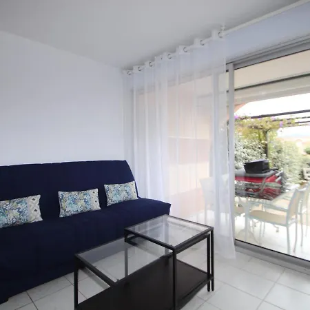 T2 A Avec Jardinet, Parking, Et Proche - Fr-1-309-260 Apartment