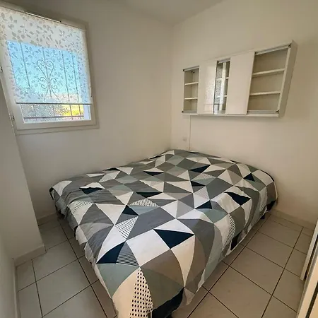 T2 Avec Parking Et Jardin à 300 M De La - Fr-1-309-260 *